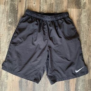 🆕Nike Dry-Fit 9” black training running shorts🆕
